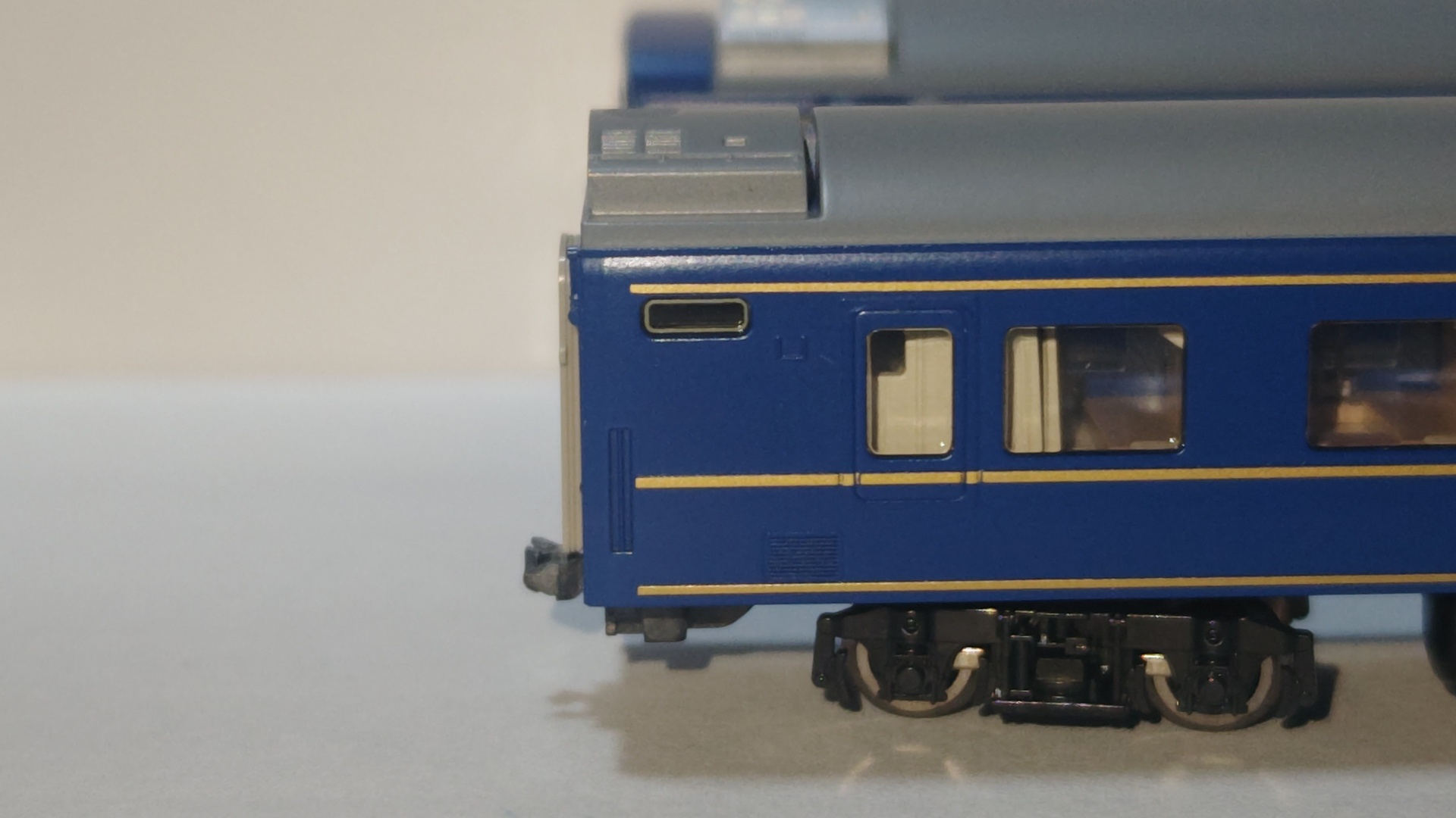 JR客車 オハネ25-100形(金帯) ｜製品情報｜製品検索｜鉄道模型